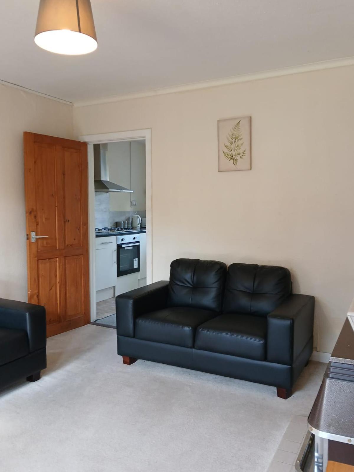 1 Hoyland Avenue 2 Bed House * Nottingham