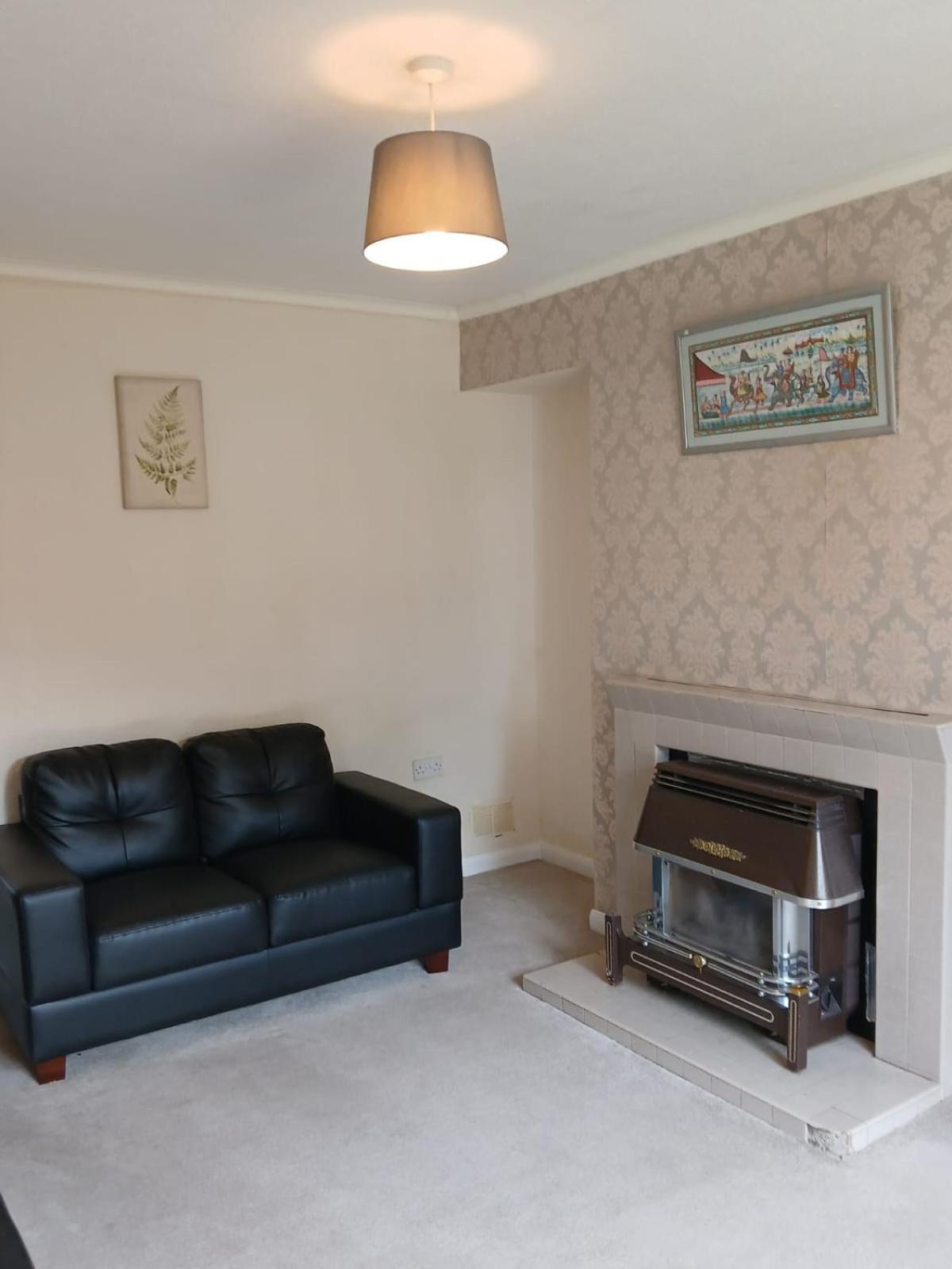 Holiday home 1 Hoyland Avenue 2 Bed House